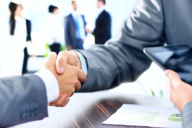 Empresas e contatos Companies & Contacts